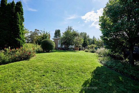 Photo 36 at 122 Haileybury Drive, Bendale, Toronto