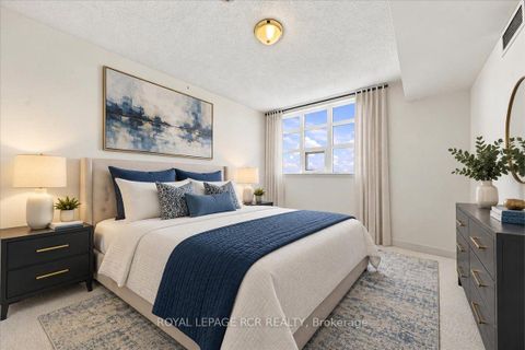 Photo 9 at 908 - 812 Lansdowne Avenue, Junction, Toronto