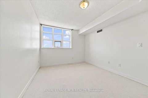 Photo 11 at 908 - 812 Lansdowne Avenue, Junction, Toronto