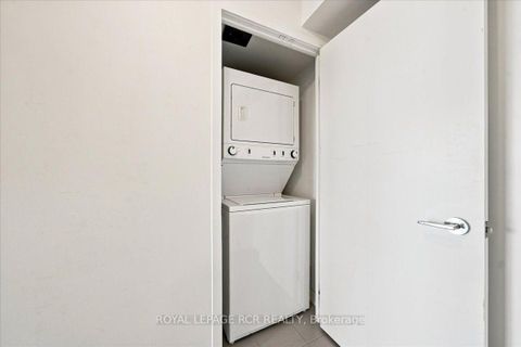 Photo 12 at 908 - 812 Lansdowne Avenue, Junction, Toronto