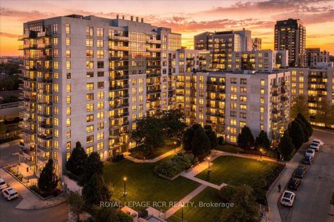 Photo 30 at 908 - 812 Lansdowne Avenue, Junction, Toronto