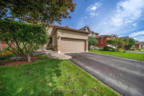 Photo 2 at 22 Taylor Drive, Bayshore, Barrie