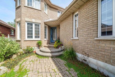 Photo 4 at 22 Taylor Drive, Bayshore, Barrie