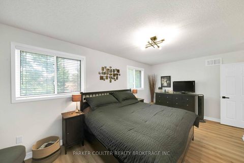 Photo 26 at 22 Taylor Drive, Bayshore, Barrie