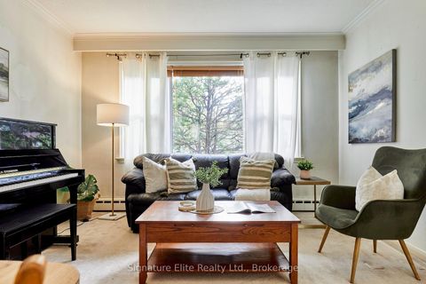 Photo 1 at 15 Bonny Lynn Court, Ionview, Toronto