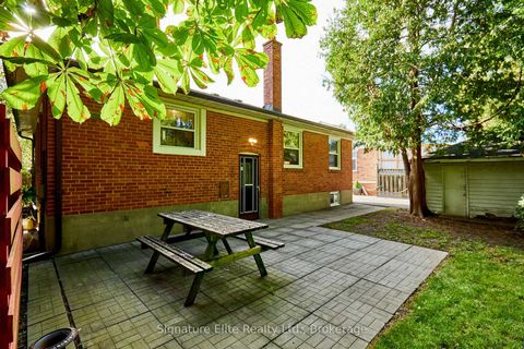 Photo 32 at 15 Bonny Lynn Court, Ionview, Toronto