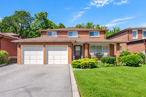 Photo 0 at 124 Stilecroft Drive, York University Heights, Toronto