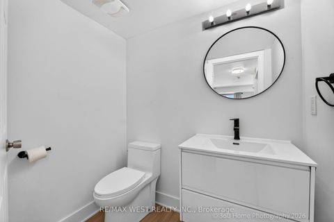 Photo 5 at 2020 - 125 George Appleton Way, CFB, Toronto
