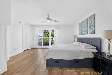 Photo 13 at 2020 - 125 George Appleton Way, CFB, Toronto