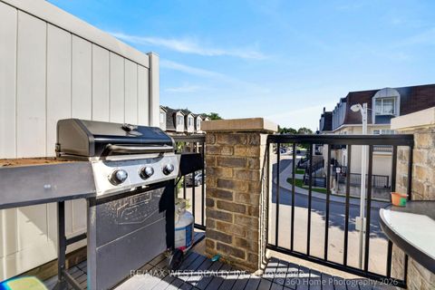 Photo 24 at 2020 - 125 George Appleton Way, CFB, Toronto