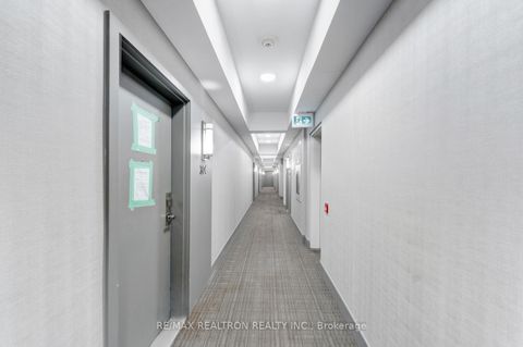 Photo 10 at 304 - 120 Canon Jackson Drive, Amesbury, Toronto