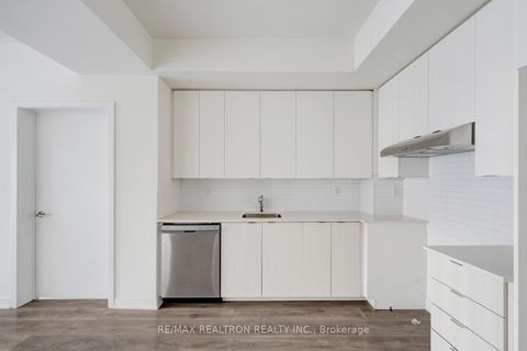 Photo 19 at 304 - 120 Canon Jackson Drive, Amesbury, Toronto