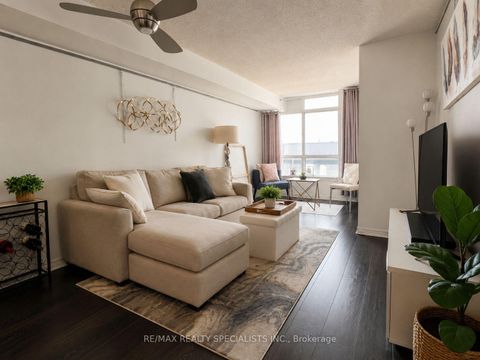 Photo 3 at 1120 - 801 King Street W, Niagara, Toronto