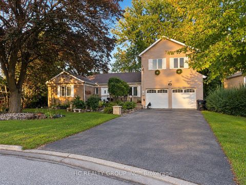 Photo 1 at 75 Shilton Road, Malvern West, Toronto