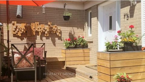 Photo 3 at 75 Shilton Road, Malvern West, Toronto