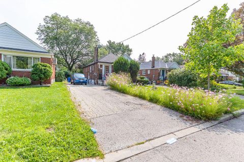 Photo 1 at 27 Innismore Crescent, Maryvale, Toronto