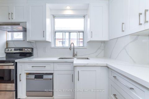Photo 15 at 27 Innismore Crescent, Maryvale, Toronto