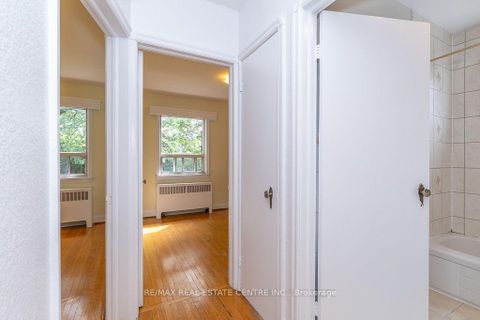 Photo 16 at 27 Innismore Crescent, Maryvale, Toronto