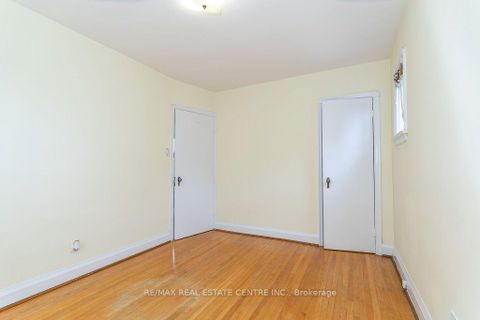 Photo 18 at 27 Innismore Crescent, Maryvale, Toronto