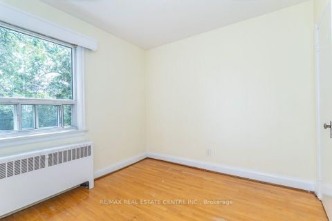 Photo 22 at 27 Innismore Crescent, Maryvale, Toronto