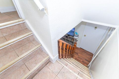 Photo 25 at 27 Innismore Crescent, Maryvale, Toronto