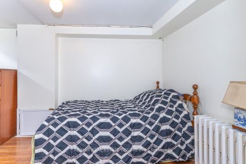 Photo 35 at 27 Innismore Crescent, Maryvale, Toronto