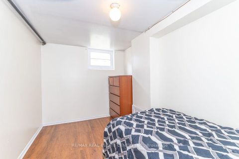 Photo 37 at 27 Innismore Crescent, Maryvale, Toronto