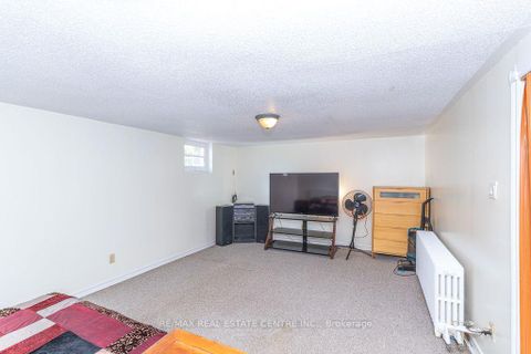 Photo 42 at 27 Innismore Crescent, Maryvale, Toronto