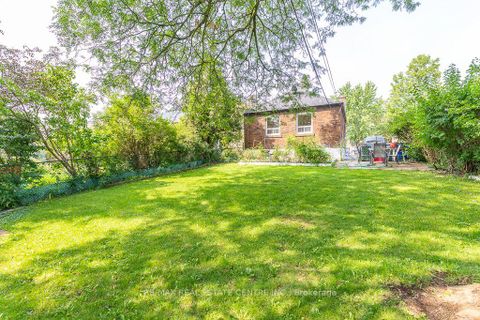 Photo 45 at 27 Innismore Crescent, Maryvale, Toronto