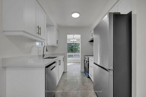 Photo 7 at 15 Millington Crescent, Central, Ajax