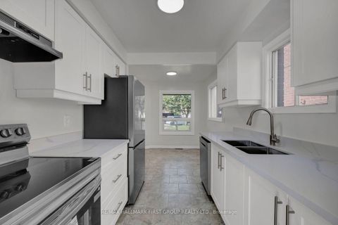 Photo 10 at 15 Millington Crescent, Central, Ajax