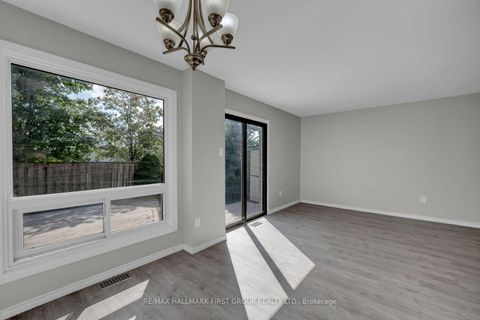Photo 15 at 15 Millington Crescent, Central, Ajax