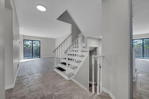 Photo 32 at 15 Millington Crescent, Central, Ajax