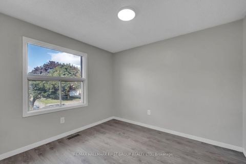 Photo 43 at 15 Millington Crescent, Central, Ajax