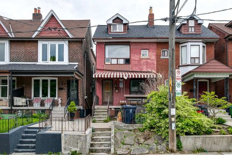 Photo 2 at 458 Concord Avenue, Junction, Toronto