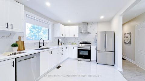 Photo 8 at 5 Johnson Road, Aurora Highlands, Aurora