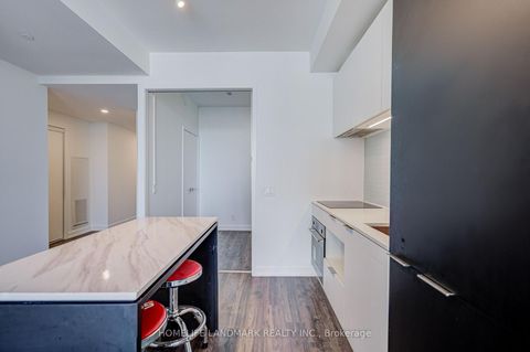 Photo 12 at 601 - 33 Helendale Avenue, Eglinton, Toronto