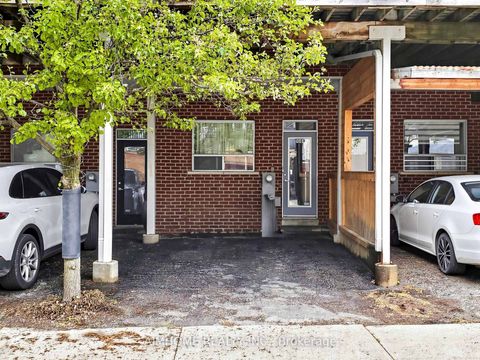 Photo 14 at 1089 Dundas Street E, South Riverdale, Toronto