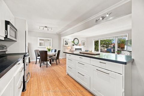 Photo 13 at 15 Velma Drive, Queensway, Toronto
