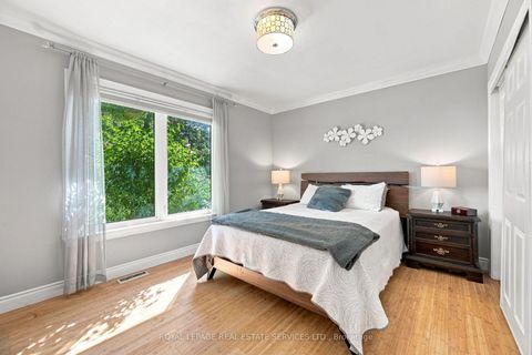 Photo 17 at 15 Velma Drive, Queensway, Toronto