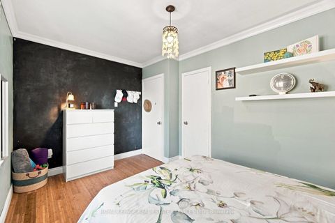 Photo 21 at 15 Velma Drive, Queensway, Toronto