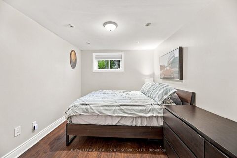 Photo 35 at 15 Velma Drive, Queensway, Toronto