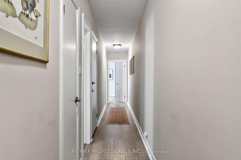 Photo 16 at 31 Long Branch Avenue, Long Branch, Toronto