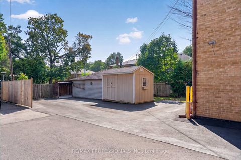 Photo 40 at 31 Long Branch Avenue, Long Branch, Toronto