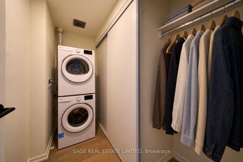Photo 9 at 1508 - 109 Erskine Avenue, Mount Pleasant West, Toronto