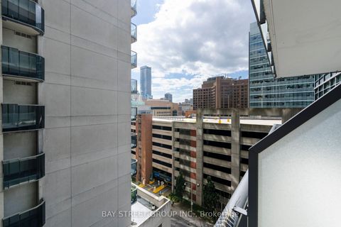 Photo 19 at 709 - 770 Bay Street, Bay Street Corridor, Toronto