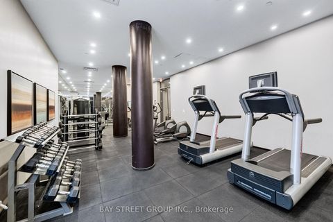 Photo 26 at 709 - 770 Bay Street, Bay Street Corridor, Toronto