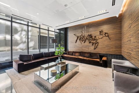 Photo 33 at 709 - 770 Bay Street, Bay Street Corridor, Toronto