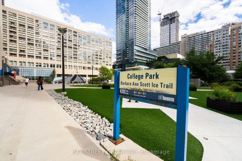 Photo 36 at 709 - 770 Bay Street, Bay Street Corridor, Toronto
