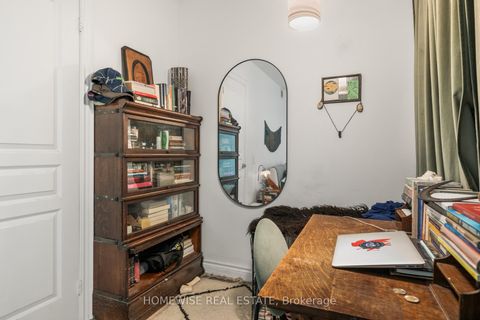 Photo 13 at 410 - 437 Roncesvalles Avenue, Roncesvalles, Toronto